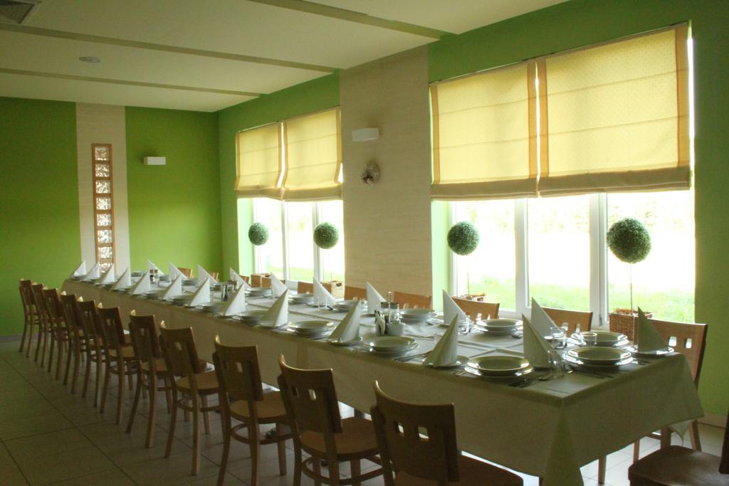 Hotel Vanillia Клуки Екстериор снимка