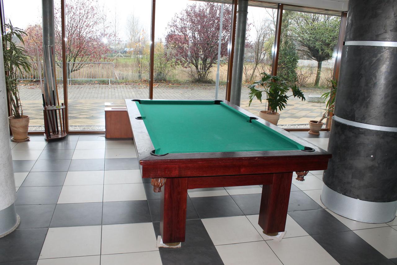 Hotel Vanillia Клуки Екстериор снимка