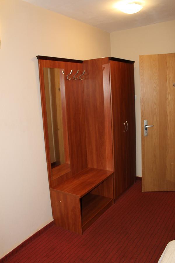 Hotel Vanillia Клуки Екстериор снимка