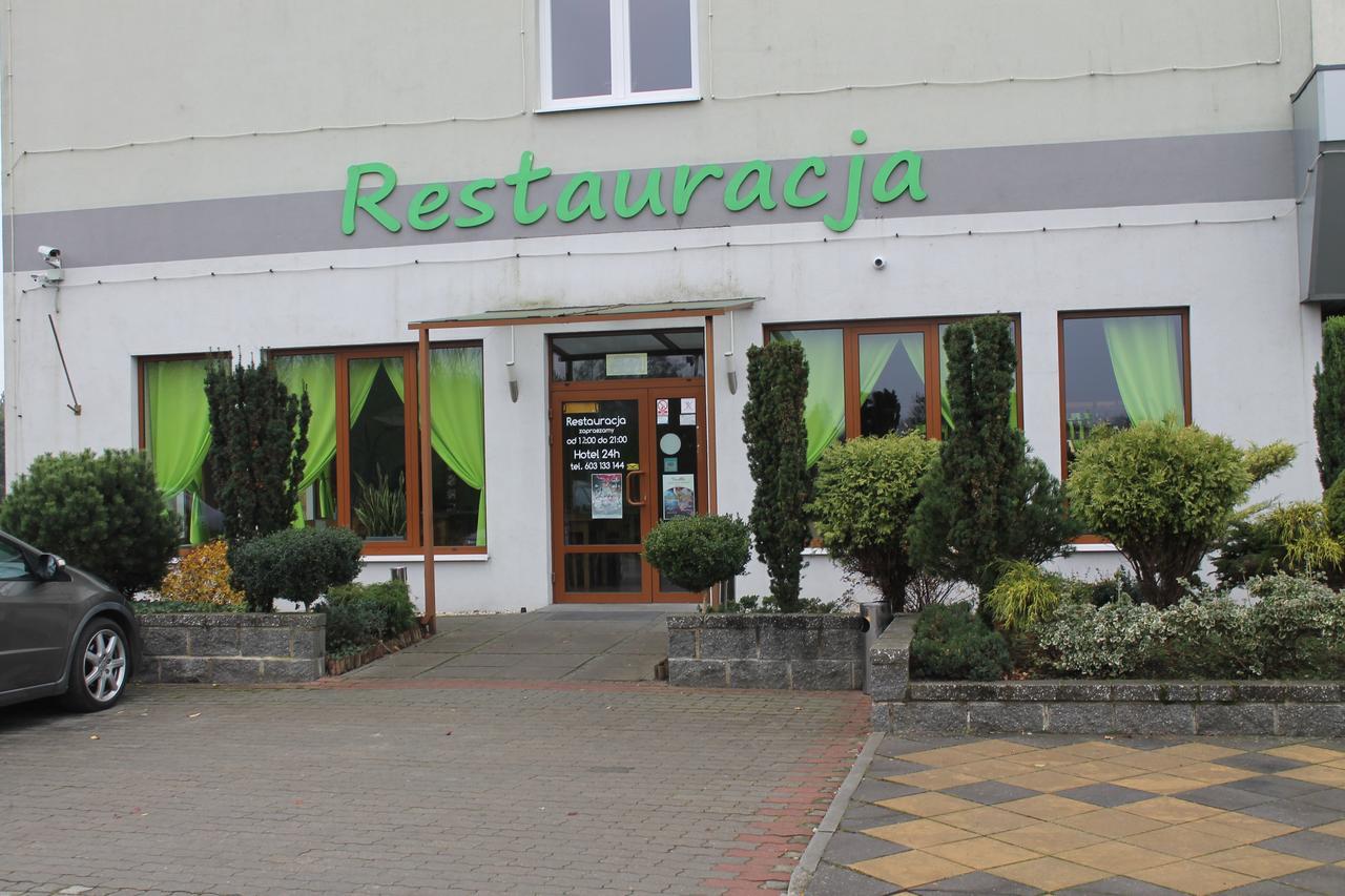 Hotel Vanillia Клуки Екстериор снимка