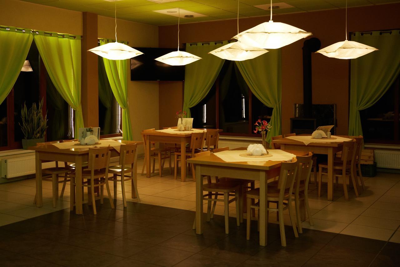 Hotel Vanillia Клуки Екстериор снимка